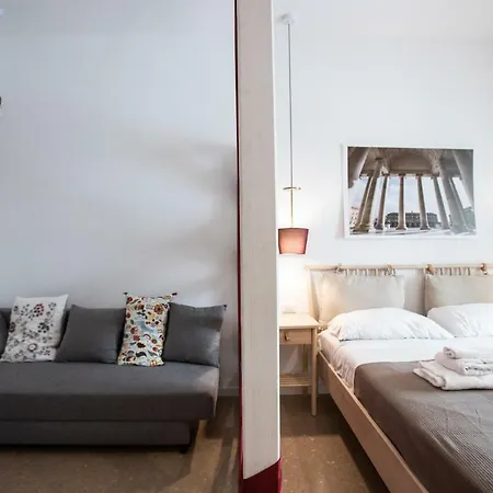 公寓 Municipiohouse-84 By Dimorra *